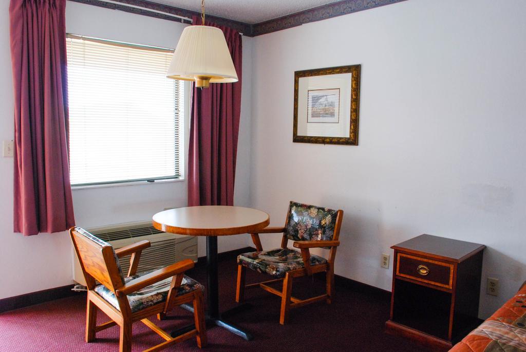 Westworld Country Inn Hubbard 部屋 写真