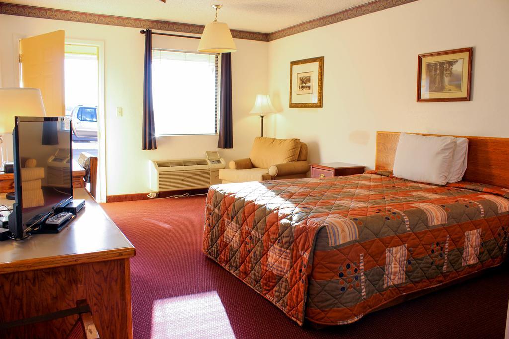 Westworld Country Inn Hubbard エクステリア 写真