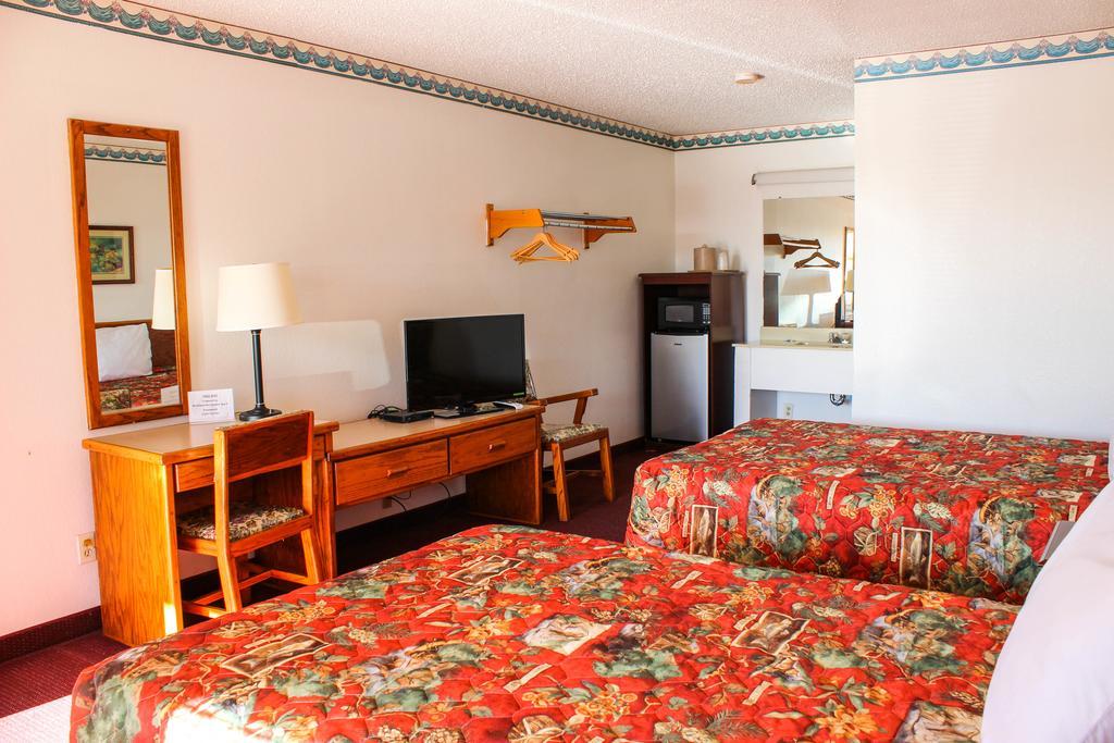 Westworld Country Inn Hubbard エクステリア 写真